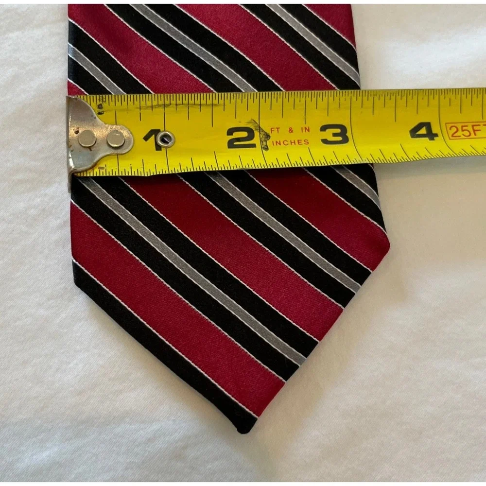 Stafford Mens Necktie Red Black‎ Silver Striped 100% Silk Tie